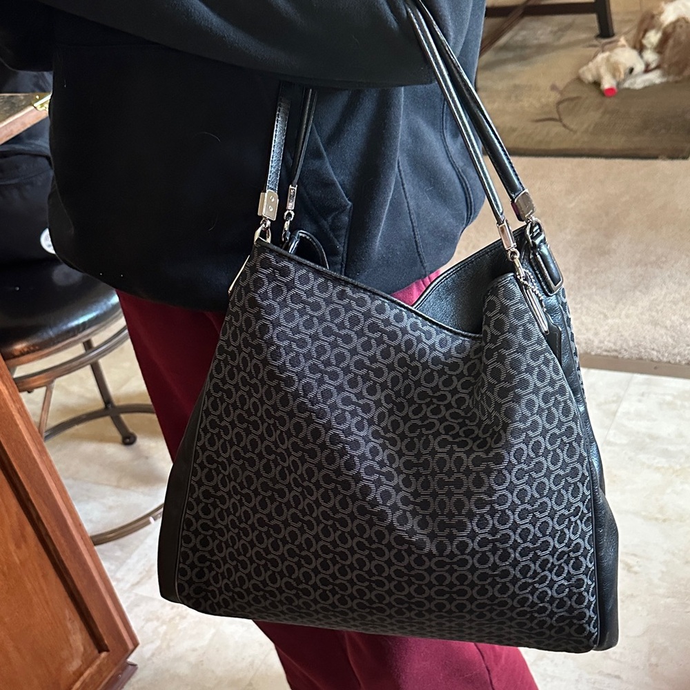 Coach Madison Black Signature Hobo Shoulder Bag - Picture 9 of 14
